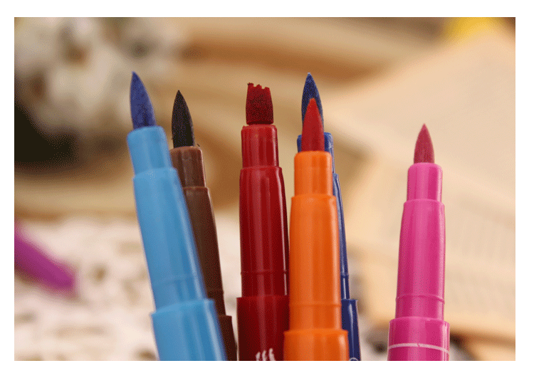 The 24-color magic suit list can only adjust The color magic pen four line pen matching The painting watercolor pen The 24-color magic suit list can only adjust The color magic pen four line pen matching The painting watercolor pen