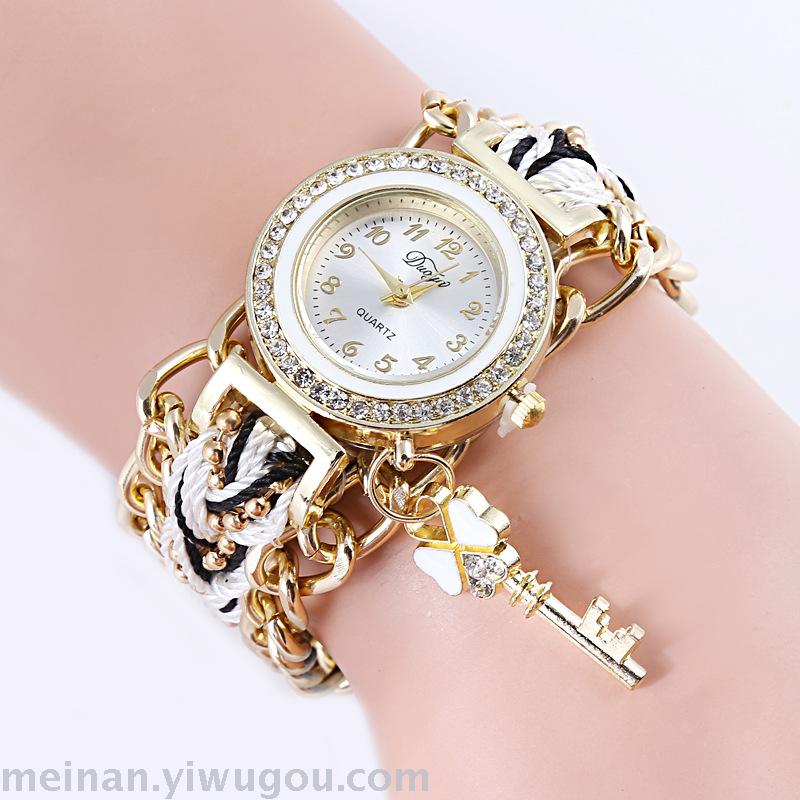 2017 new Bohemia hand wind color weaving key pendant watch list