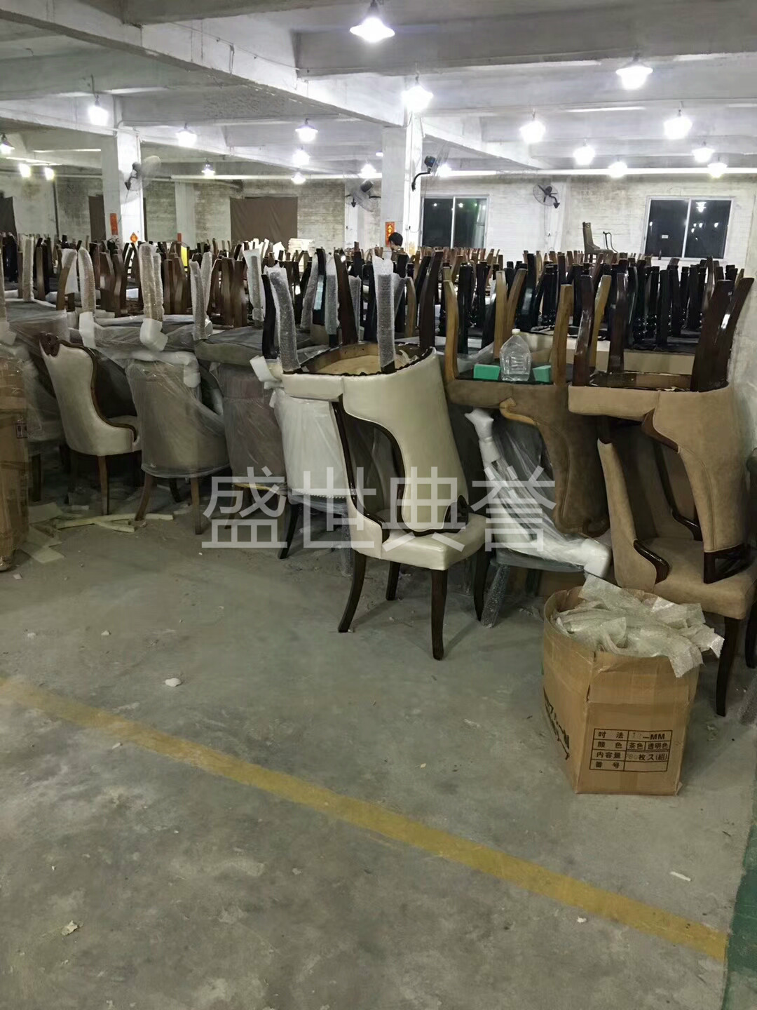 vintage restaurant solid wood table chair hotel card european-style dining chair fashion dining room solid wood chair vintage restaurant solid wood table chair hotel card european-style dining chair fashion dining room solid wood chair