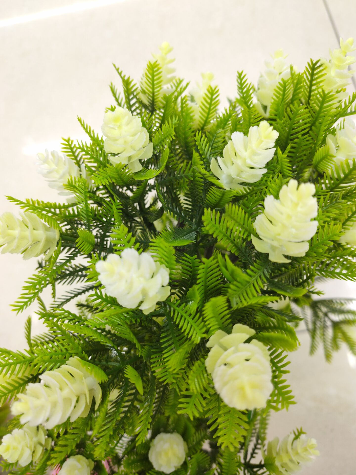 Simulation bonsai plastic basin three-fork small arbutus fruit tree decoration living room bedroom and so on Simulation bonsai plastic basin three-fork small arbutus fruit tree decoration living room bedroom and so on