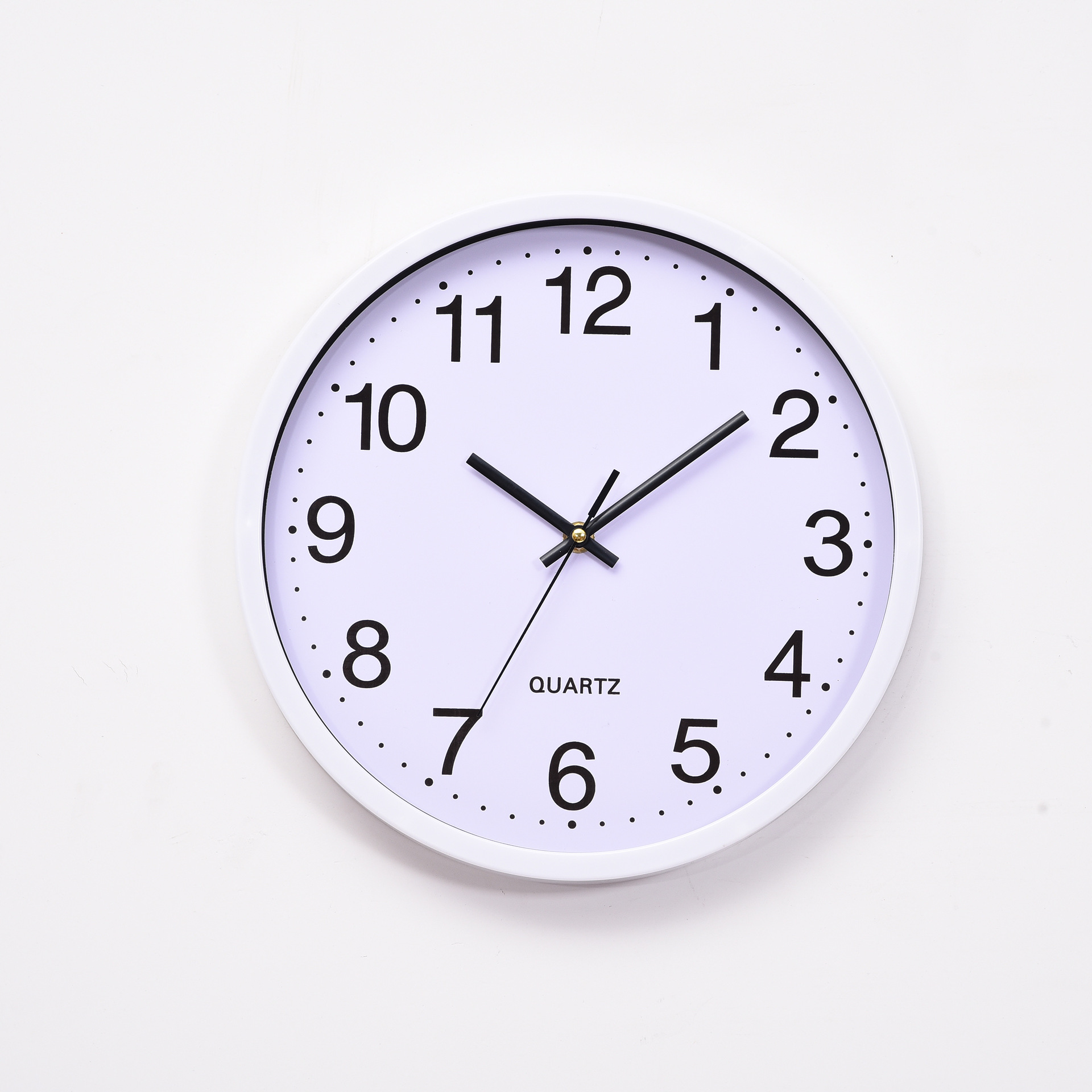 12-Inch round Noiseless Hanging Clock Plastic Digital Black and White Border Customizable Logo Hotel Hotel Wall Clock 12-Inch round Noiseless Hanging Clock Plastic Digital Black and White Border Customizable Logo Hotel Hotel Wall Clock