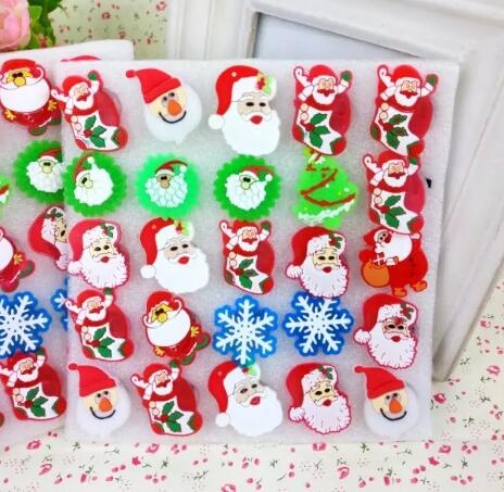 Small rubber Christmas Brooch Cartoon Flash Brooch LED pin Santa Claus hot selling glow