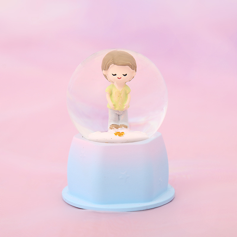 45 Small Cartoon Character Crystal Ball Cake with Light Car Home Decoration Gift Gift Plastic Crafts 45 Small Cartoon Character Crystal Ball Cake with Light Car Home Decoration Gift Gift Plastic Crafts
