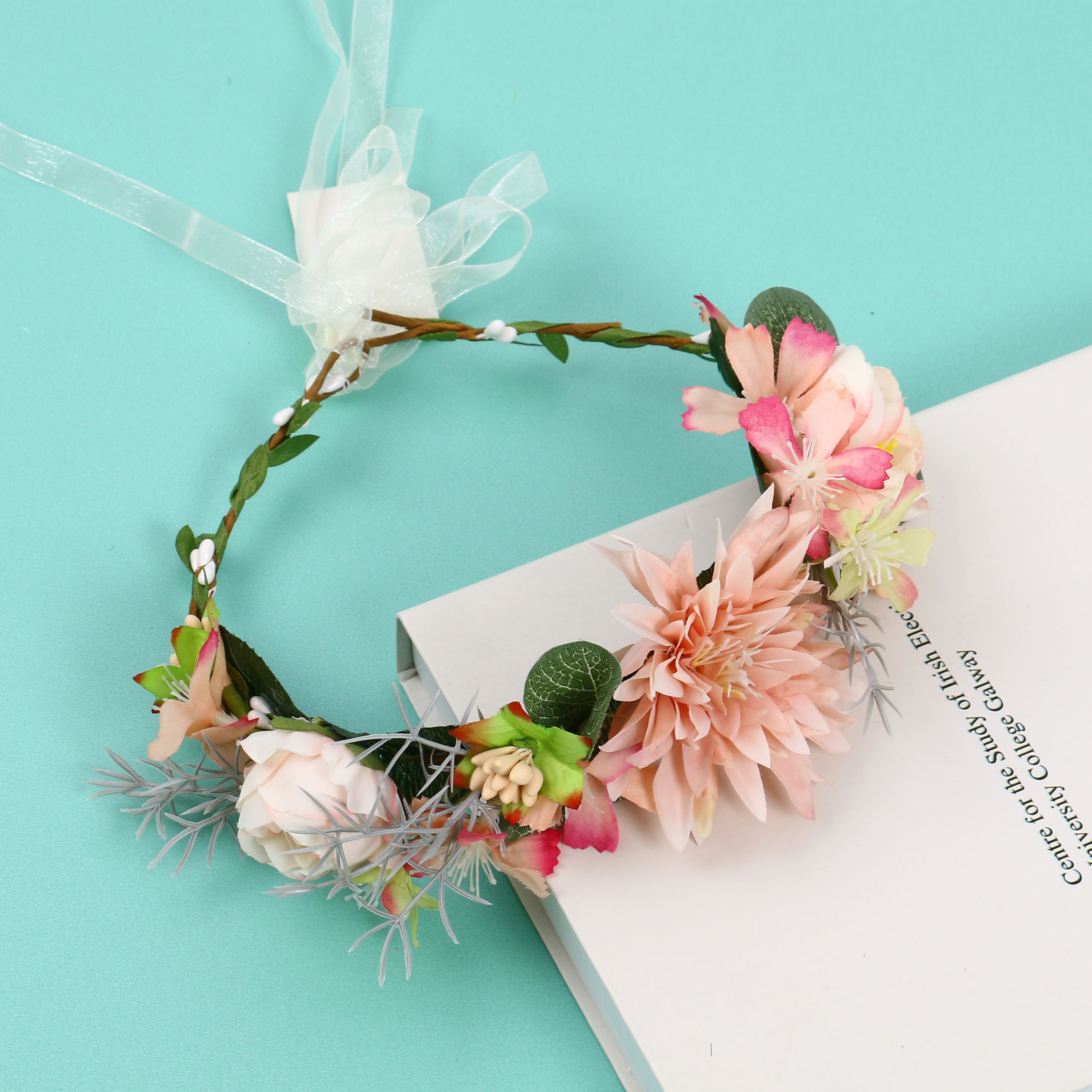 Artificial Flower Garland Bridal Wedding Dress up Headwear Beach Vacation Travel Dress up Photography Modeling Props Artificial Flower Garland Bridal Wedding Dress up Headwear Beach Vacation Travel Dress up Photography Modeling Props