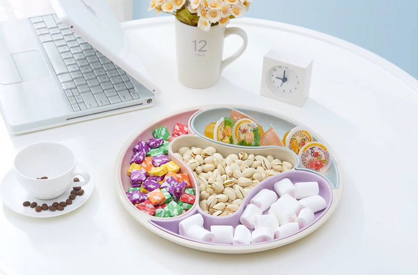Wholesale plastic candy box annual surplus candy box gift promotion PP candy