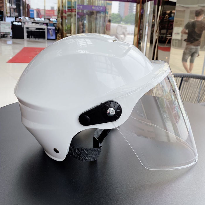 Motorcycle Helmet Female Summer Helmet Male Summer Electric Bicycle Helmet Female Four Seasons Cycling Full Face Helmet Sun Protection Adult New Motorcycle Helmet Female Summer Helmet Male Summer Electric Bicycle Helmet Female Four Seasons Cycling Full Face Helmet Sun Protection Adult New