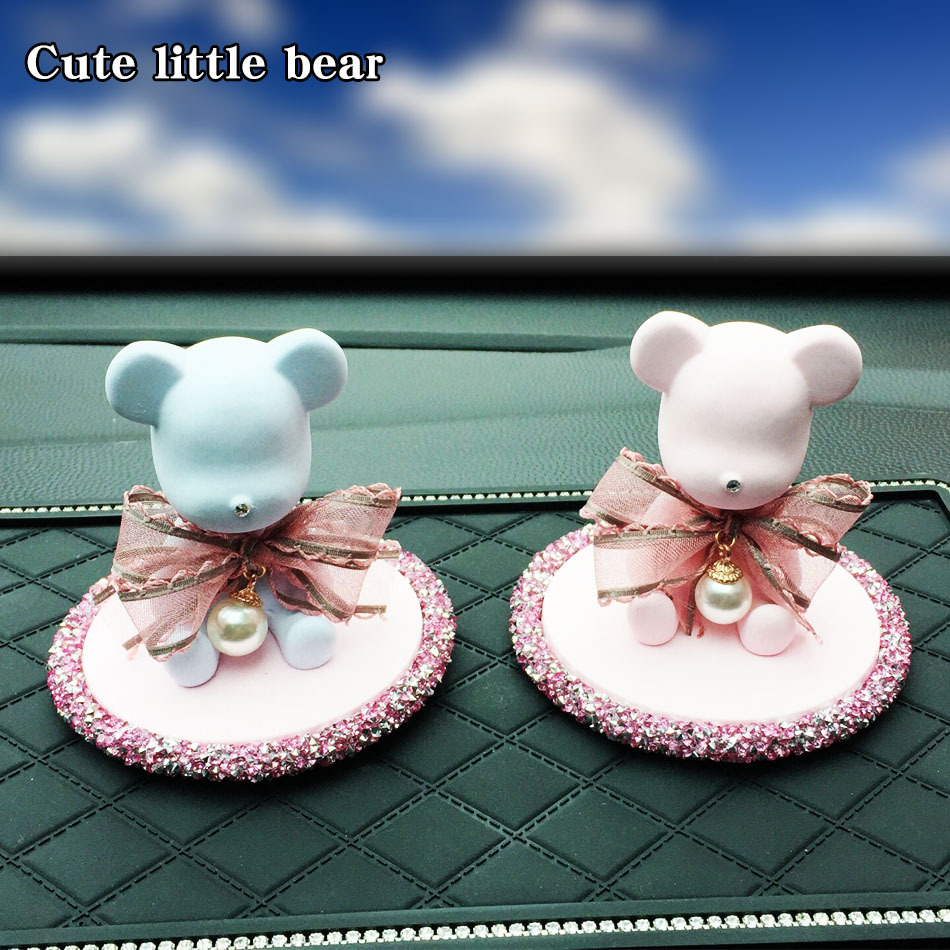 Plaster bear fragrance car set up a express cartoon bear car perfume interior Plaster bear fragrance car set up a express cartoon bear car perfume interior