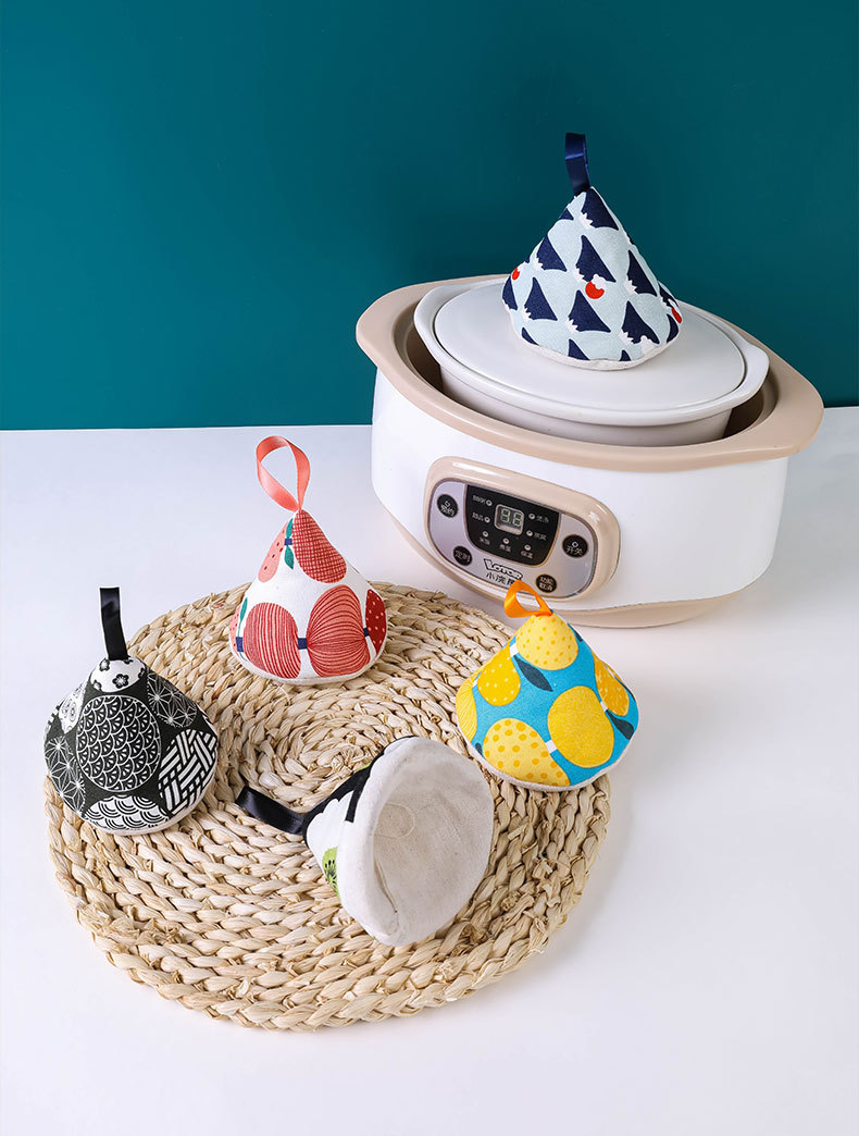 Japanese Style Cute Triangle Anti-Scald Pot Cap Pot Handle Covers Kitchen Pan Handle Casserole Enamel Pot Cast Iron Pot Heat Insulation Gloves Japanese Style Cute Triangle Anti-Scald Pot Cap Pot Handle Covers Kitchen Pan Handle Casserole Enamel Pot Cast Iron Pot Heat Insulation Gloves