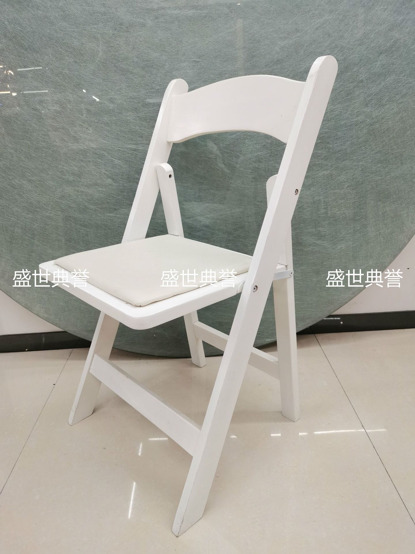 Outdoor folding chair Outdoor wedding solid wood folding chair banquet party white chair Outdoor folding chair Outdoor wedding solid wood folding chair banquet party white chair