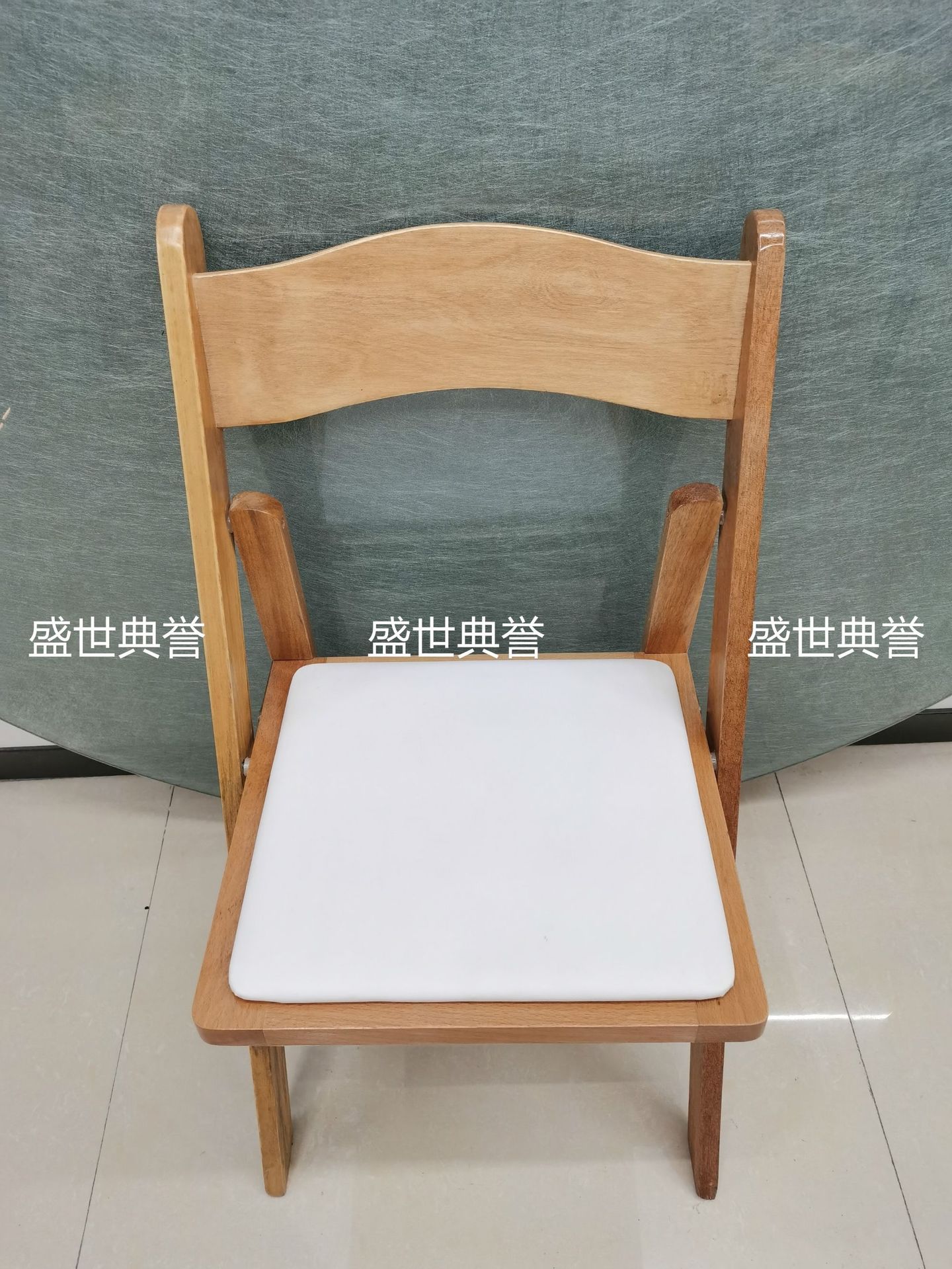 Outdoor folding chair Outdoor wedding solid wood folding chair banquet party white chair Outdoor folding chair Outdoor wedding solid wood folding chair banquet party white chair
