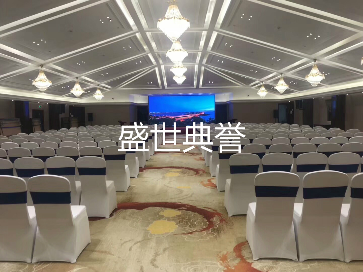 Chengdu star hotel banquet hall wedding aluminum alloy chair multi-function hall conference room metal folding chair Chengdu star hotel banquet hall wedding aluminum alloy chair multi-function hall conference room metal folding chair
