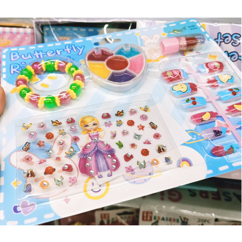 Foreign Trade Love Lip Gloss Nail Sticker Mini Bracelet Set Girls Playing House Toy Lipstick Nail Stickers Makeup Batch