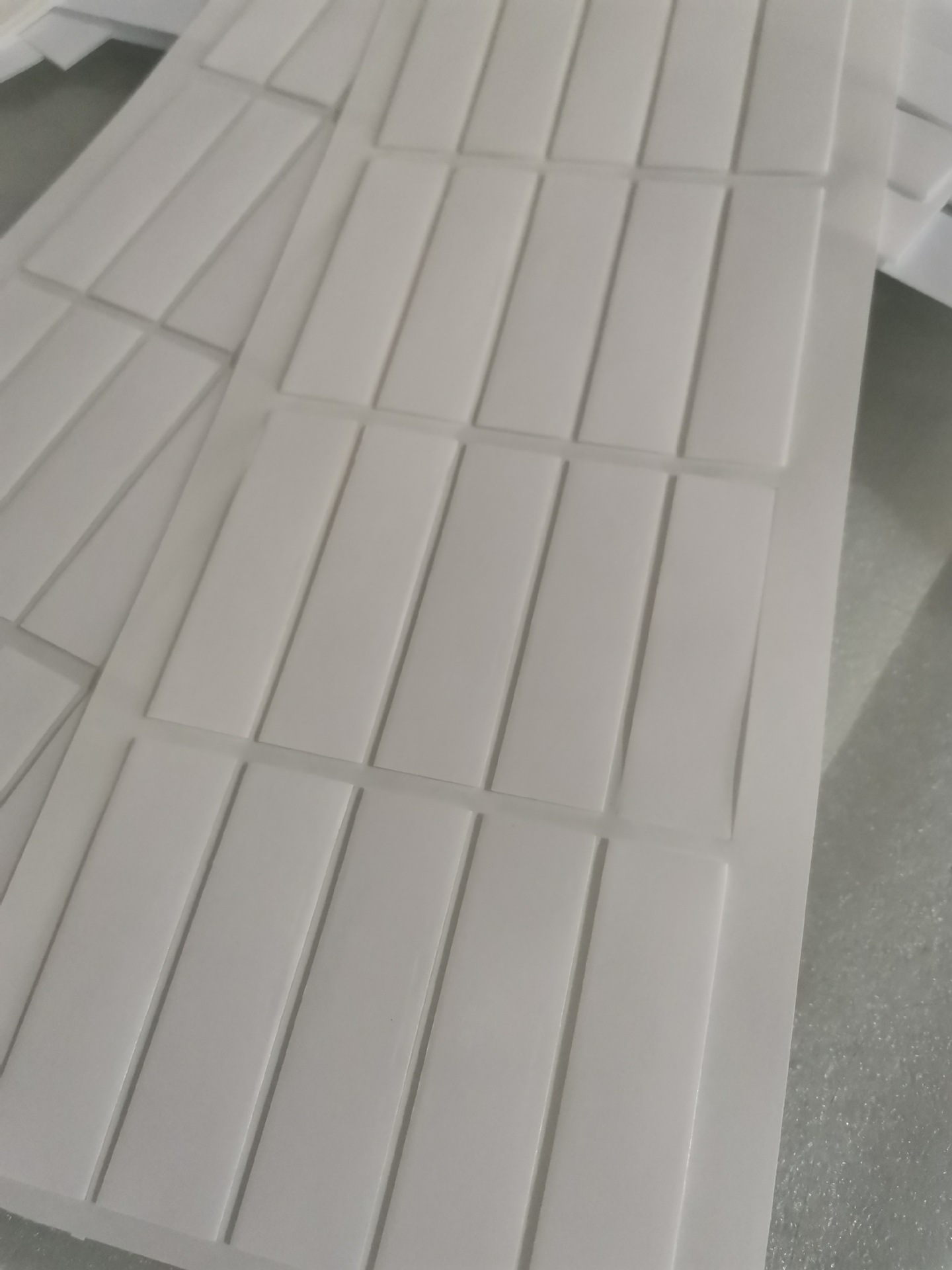 Red Film White Paper Acrylic Dots Transparent Double Adhesive Tape Strong and High Viscosity Seamless Waterproof Bathroom Home Decoration Nano Glue Red Film White Paper Acrylic Dots Transparent Double Adhesive Tape Strong and High Viscosity Seamless Waterproof Bathroom Home Decoration Nano Glue