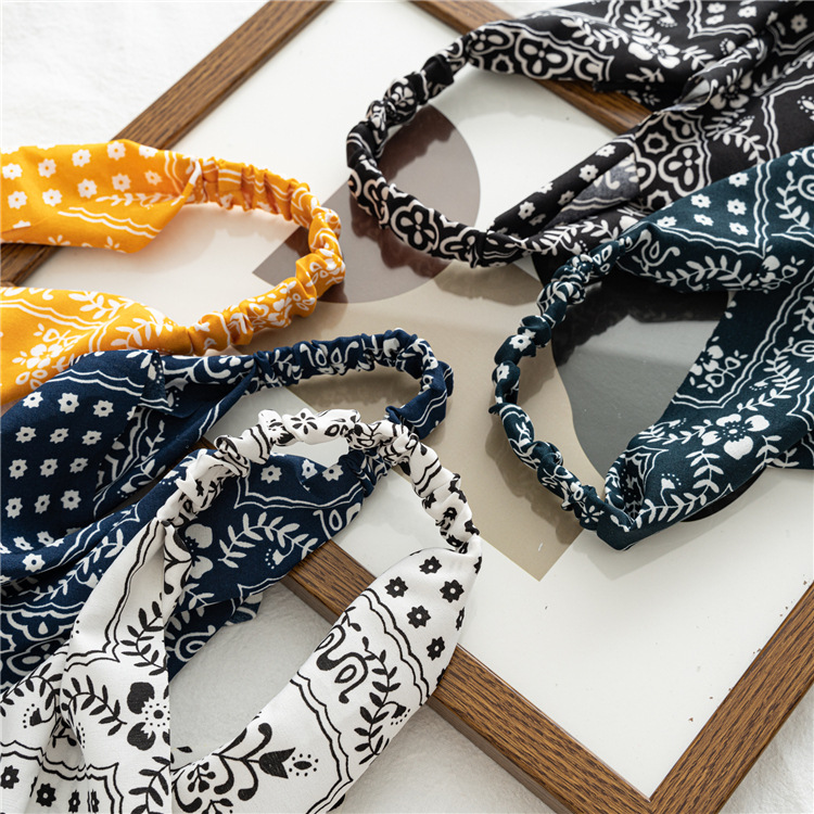 2021european and American Retro Triangular Binder Closed Toe Women's Bandeau All-Match Elastic Band Headscarf Three-State Factory Supply
