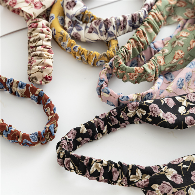 European and American New Floral Square Scarf Women's Elastic Ribbon Cross-Border Hot Selling Closed Toe Triangular Binder Hair Accessories Three-State Supply European and American New Floral Square Scarf Women's Elastic Ribbon Cross-Border Hot Selling Closed Toe Triangular Binder Hair Accessories Three-State Supply