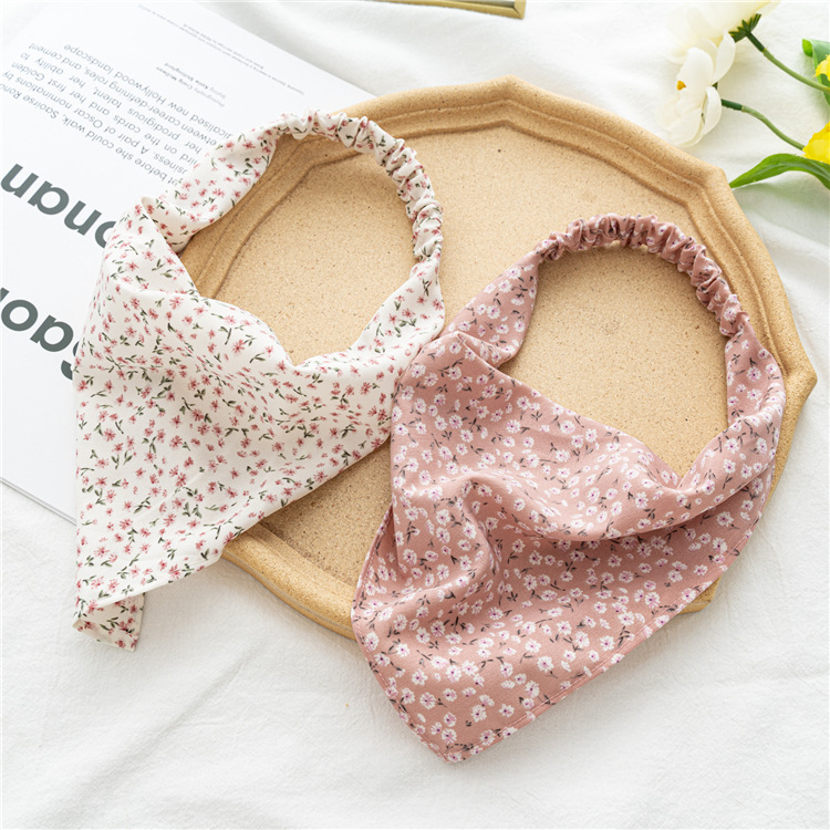 Three-State Floral Elastic Band Headscarf Women's Thin Flower Cloth Bag Headscarf European and American Triangular Binder Hair Accessories Batch Three-State Floral Elastic Band Headscarf Women's Thin Flower Cloth Bag Headscarf European and American Triangular Binder Hair Accessories Batch