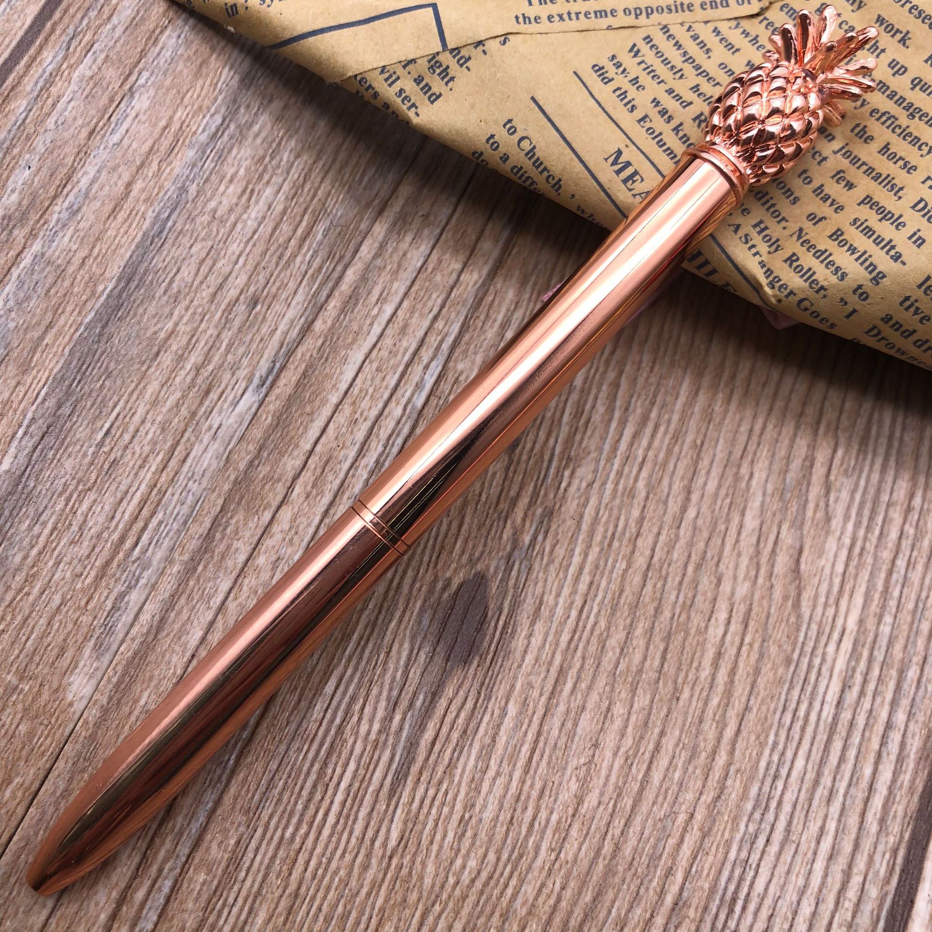 Cross-Border Supply Factory Wholesale Pineapple Pen Metal Ball Point Pen Rotary Gift Advertising Marker Spot Cross-Border Supply Factory Wholesale Pineapple Pen Metal Ball Point Pen Rotary Gift Advertising Marker Spot