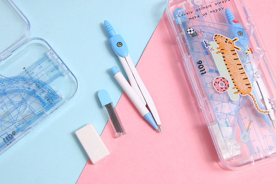 Student Compass Ruler 7-Piece Geometric Drawing Design Tool Cartoon Compasses School Supplies Compasses Set Set Student Compass Ruler 7-Piece Geometric Drawing Design Tool Cartoon Compasses School Supplies Compasses Set Set