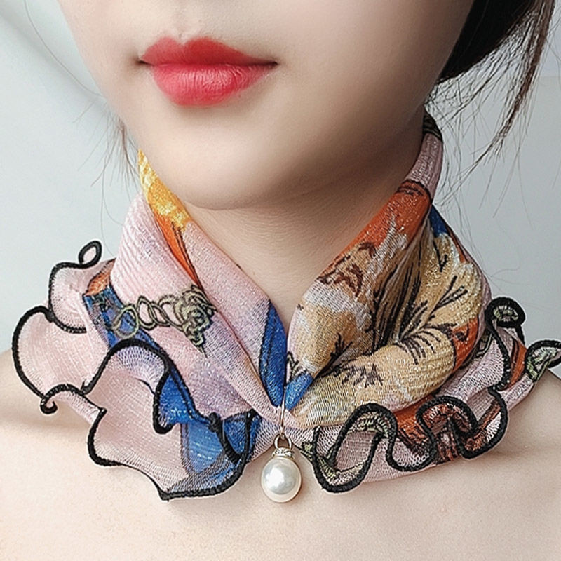 Factory Wholesale Printing Triangular Binder Korean Style Small Silk Scarf Scarf Women&#039;s Thin Fashion Scarf One Piece Dropshipping