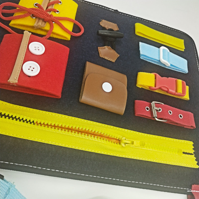 Montessori Children's Teaching Aids Dressing Insert Buckle Portable Felt Busy Board Learning Board Puzzle Toys for Children and Infants