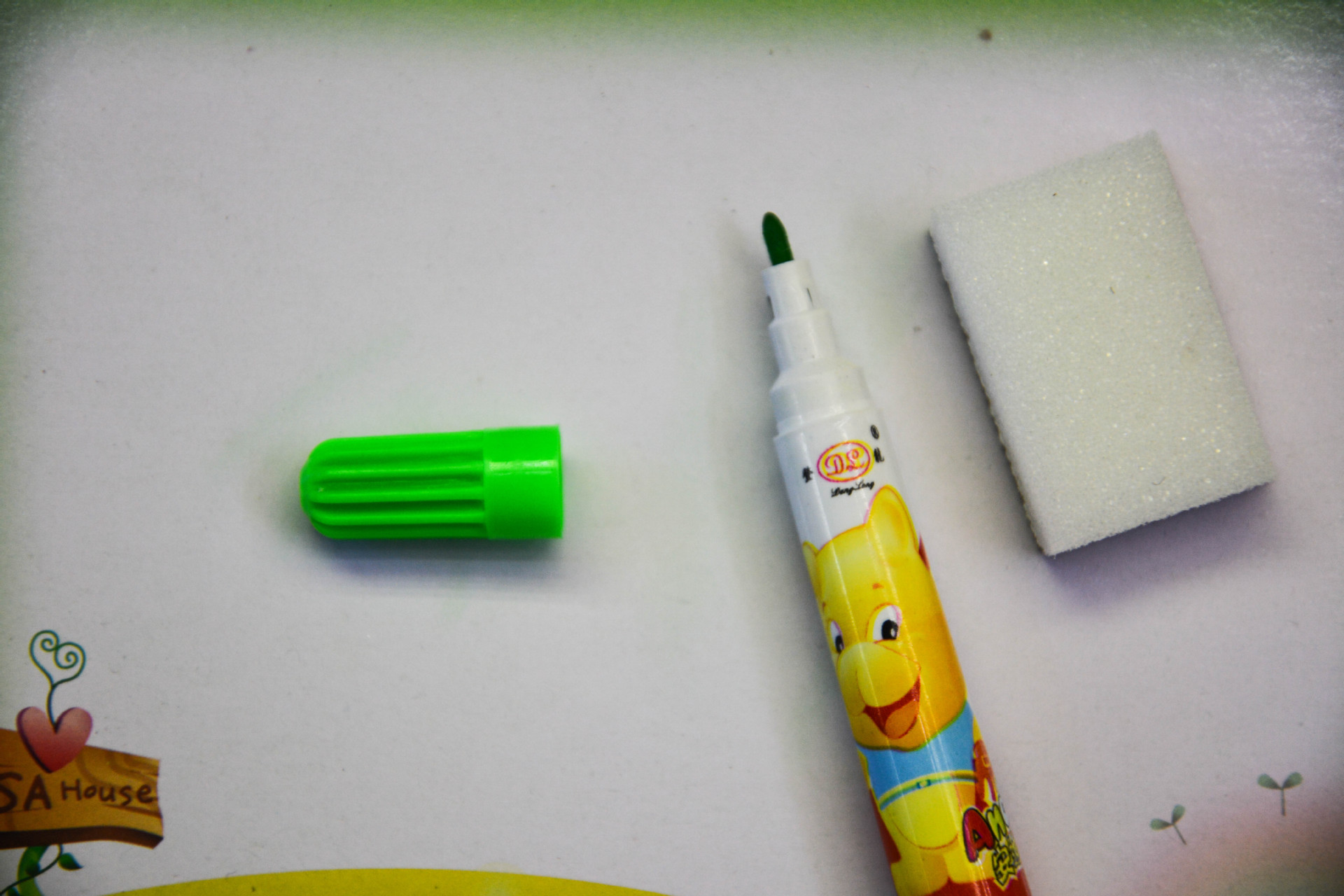 Manufacturers sell popular children's educational writing board children's teaching color drawing board 3-6 years old graffiti toys