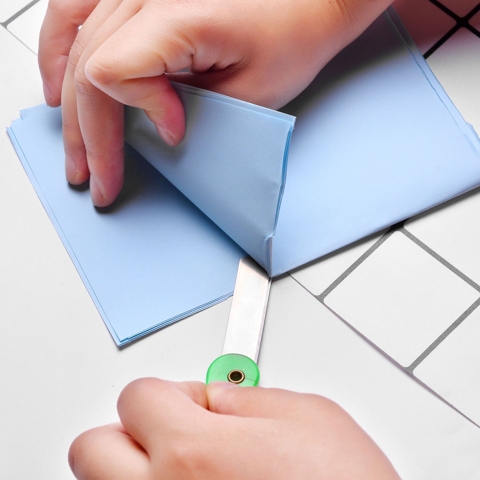 Colored Plastic Student Sharpen Your Pencil Knife Art Knife Handmade Paper Cutter Film Knife Wallpaper Knife Unpacking Knife Colored Plastic Student Sharpen Your Pencil Knife Art Knife Handmade Paper Cutter Film Knife Wallpaper Knife Unpacking Knife