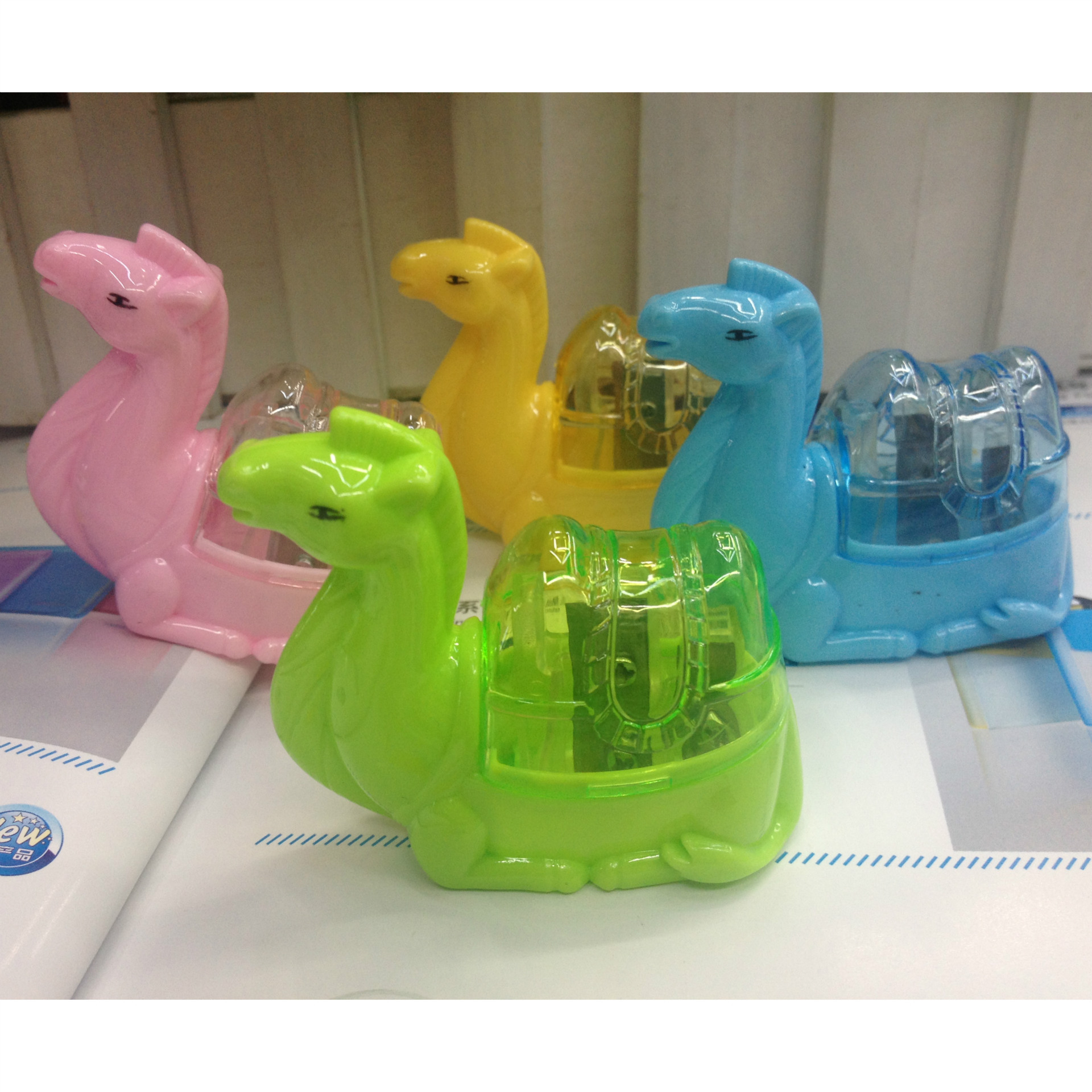 elementary school prize pencil sharpener creative camel pencil sharpener cartoon Korean students wholesale