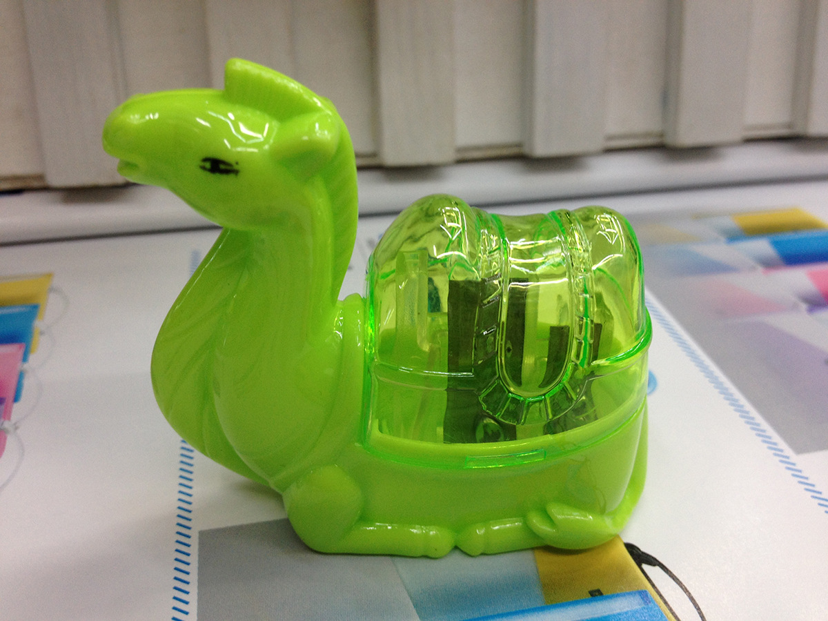 elementary school prize pencil sharpener creative camel pencil sharpener cartoon Korean students wholesale