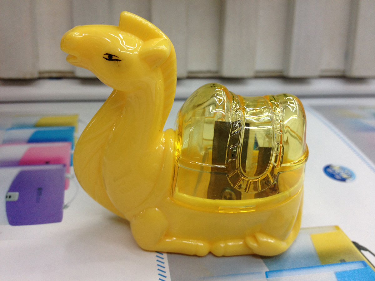 elementary school prize pencil sharpener creative camel pencil sharpener cartoon Korean students wholesale