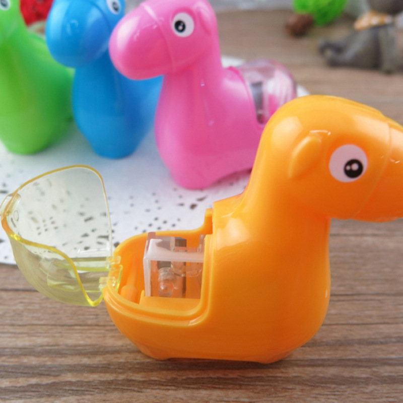 plastic double hole horse pencil knife hot sale pencil sharpener manufacturer direct marketing