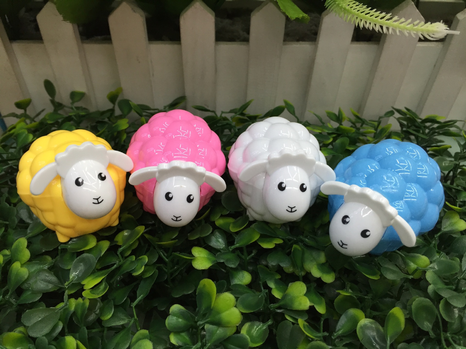 Fashionable sheep size double hole pencil sharpener manufacturer wholesale
