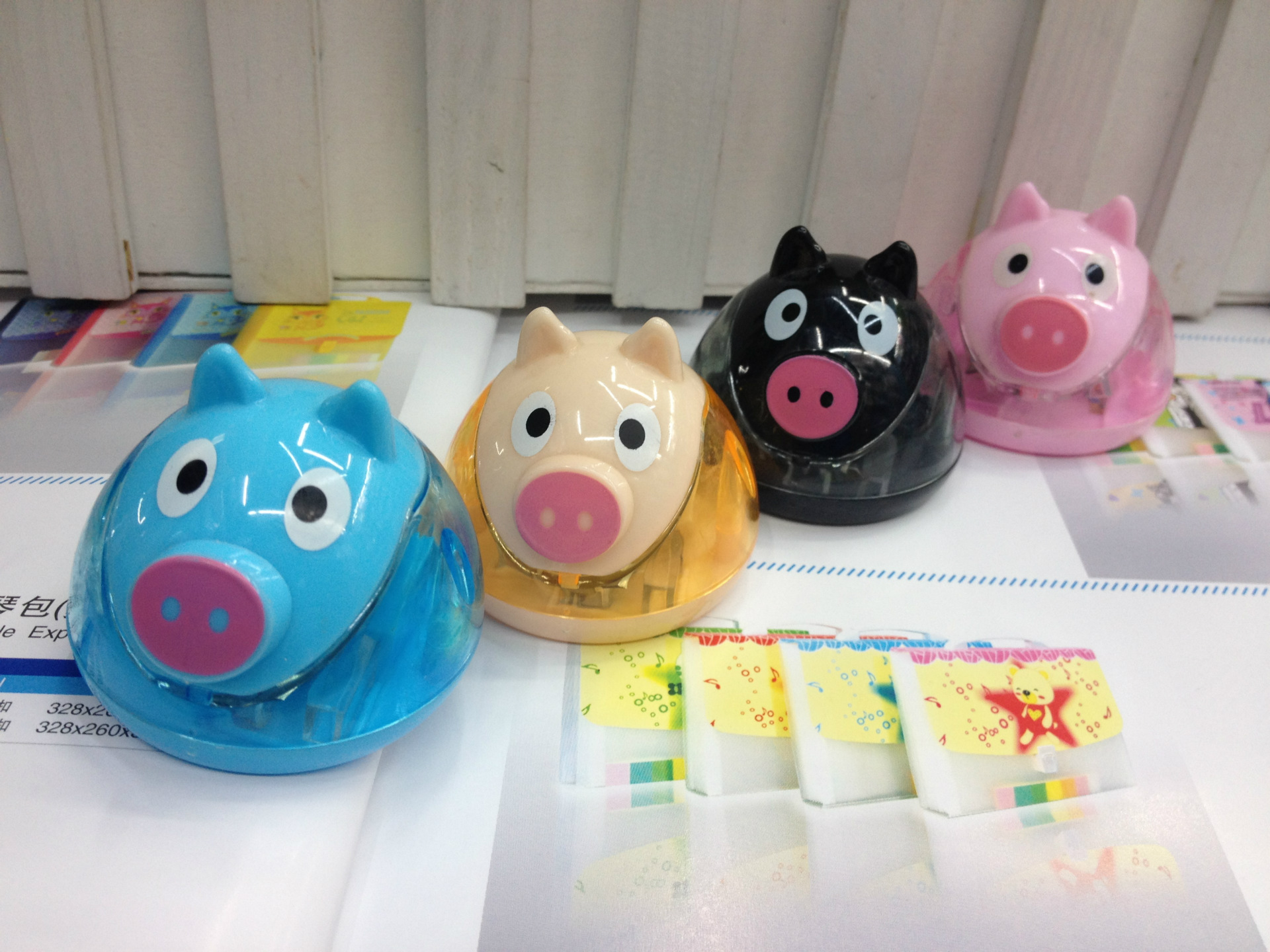Piggy shape student pencil sharpener pen knife manual pencil sharpener wholesale Piggy shape student pencil sharpener pen knife manual pencil sharpener wholesale