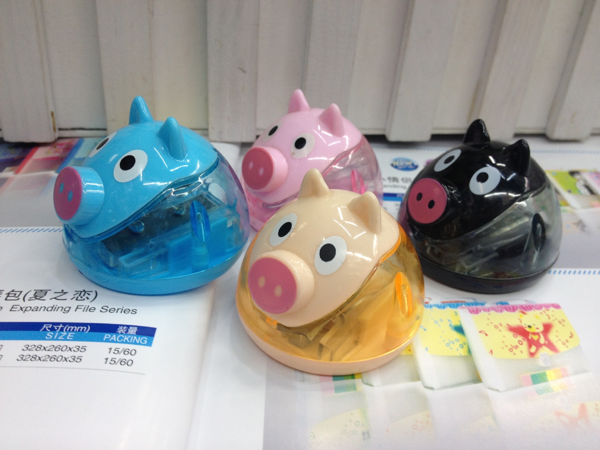 Piggy shape student pencil sharpener pen knife manual pencil sharpener wholesale Piggy shape student pencil sharpener pen knife manual pencil sharpener wholesale