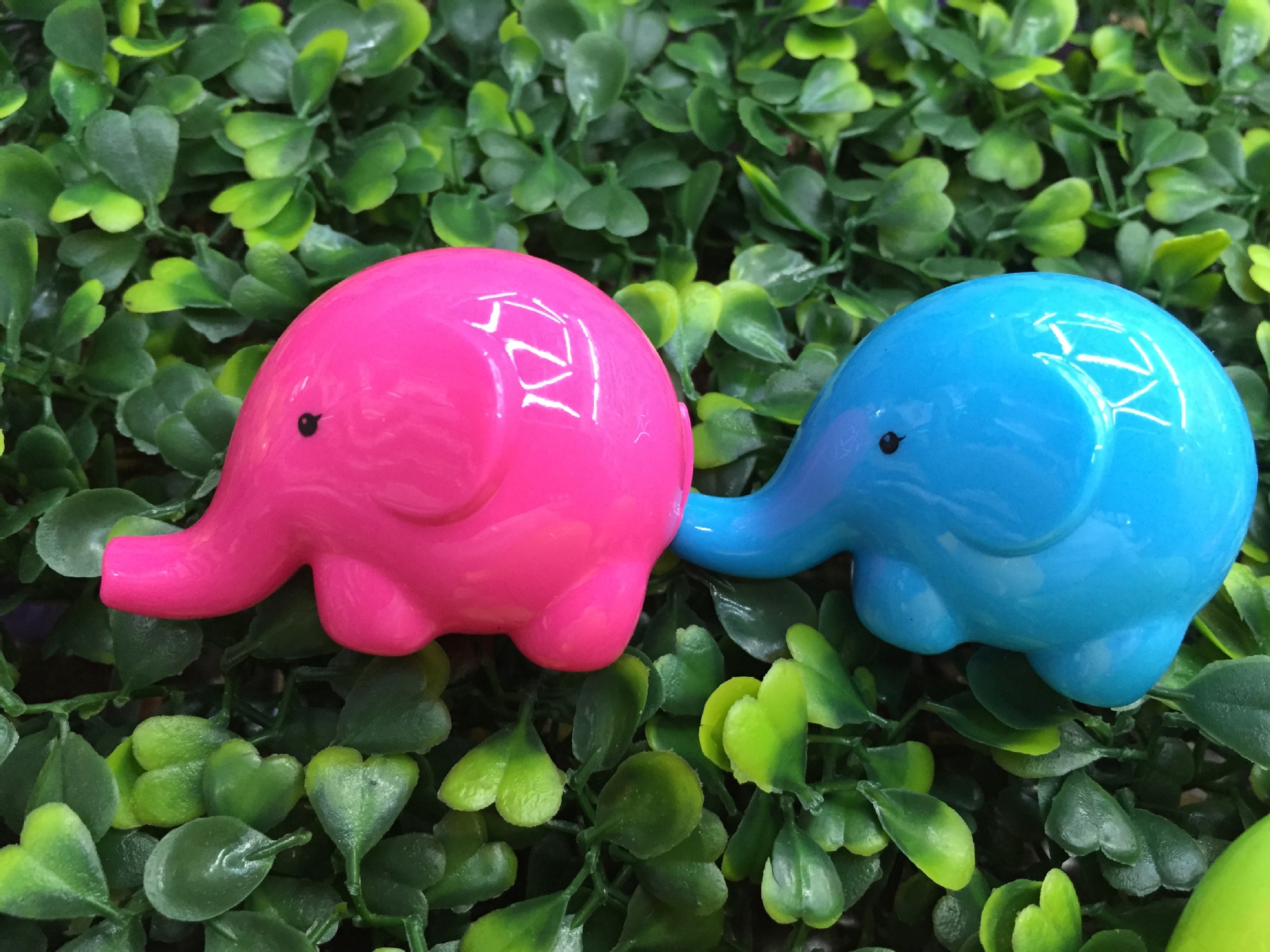 Elephant pencil sharpener cartoon small elephant pencil sharpener student pencil sharpener wholesale Elephant pencil sharpener cartoon small elephant pencil sharpener student pencil sharpener wholesale