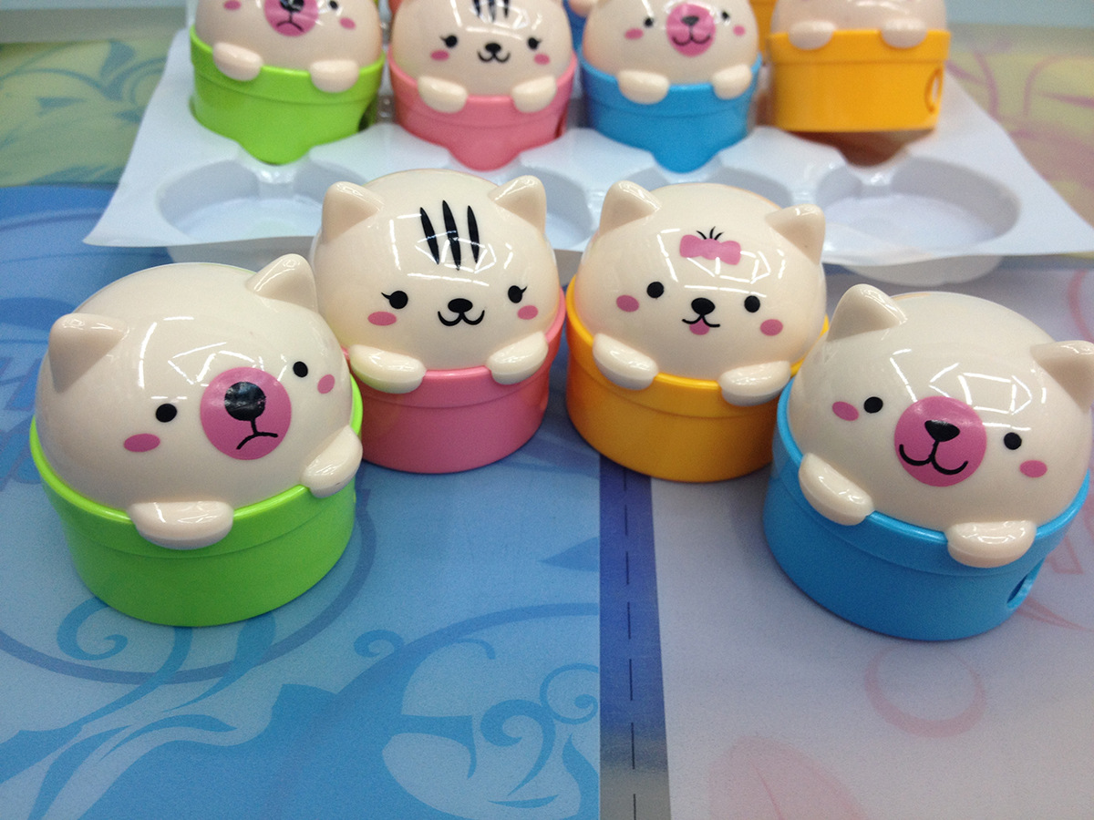Cute student prize cartoon cat pencil sharpener bear pencil sharpener cute pencil grater Cute student prize cartoon cat pencil sharpener bear pencil sharpener cute pencil grater