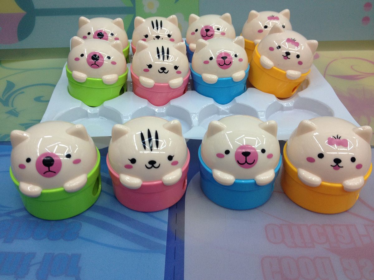 Cute student prize cartoon cat pencil sharpener bear pencil sharpener cute pencil grater Cute student prize cartoon cat pencil sharpener bear pencil sharpener cute pencil grater