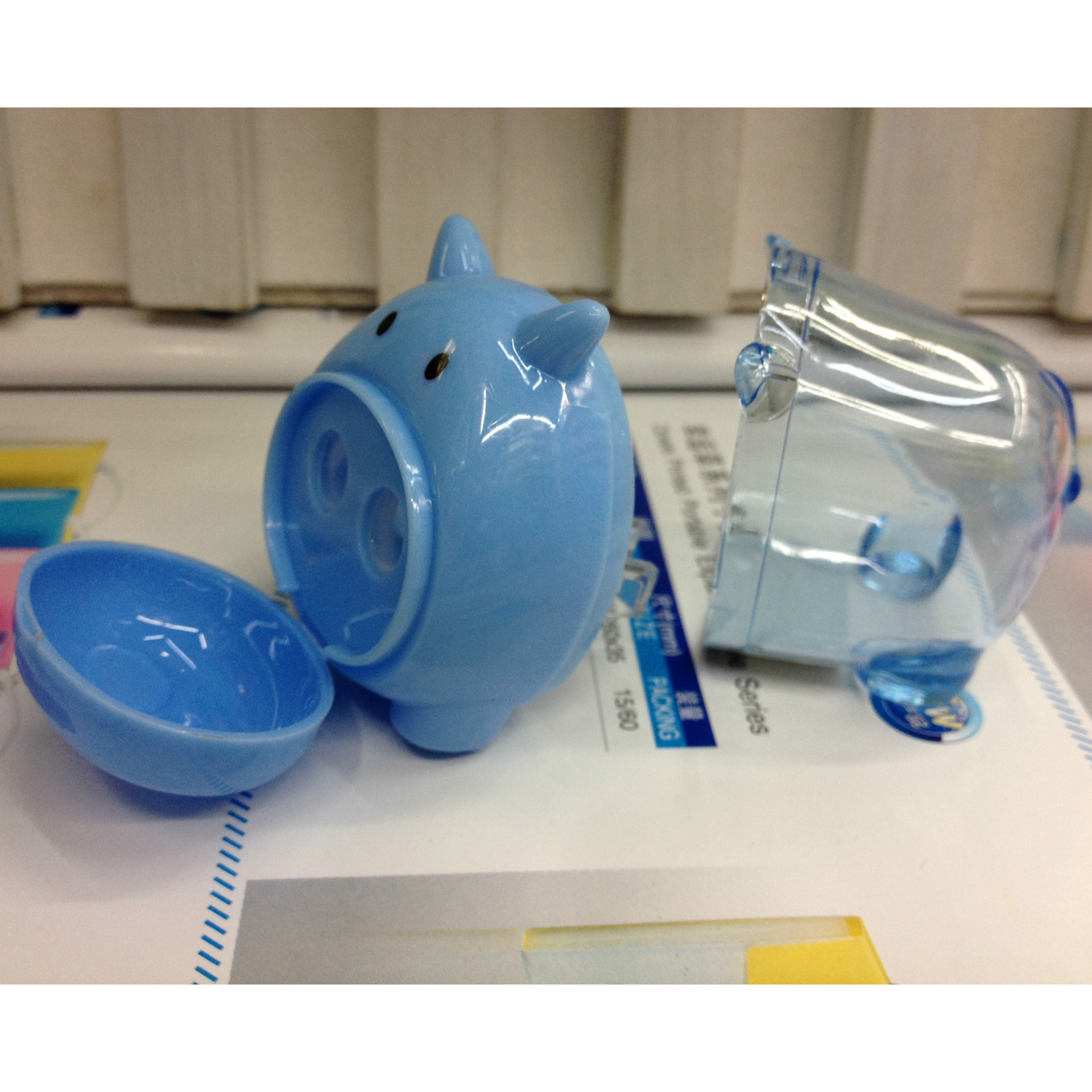 Creative piglet pencil sharpener