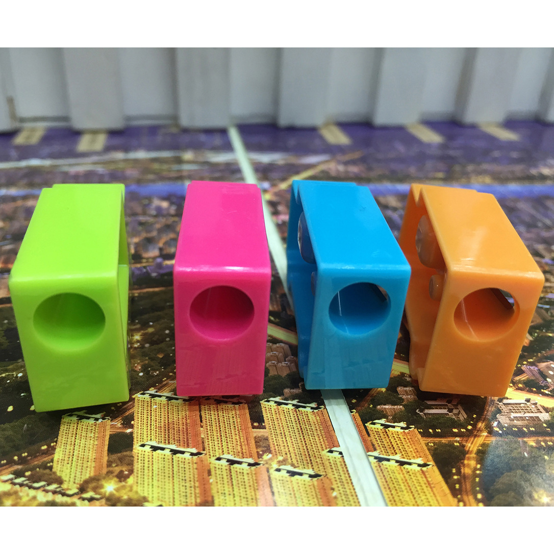 Creative car pencil sharpener quality learning tool manual sharpener wholesale