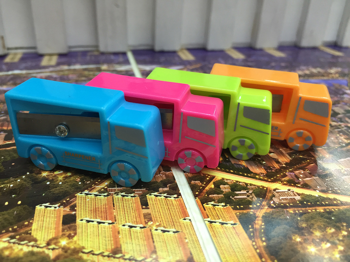 Creative car pencil sharpener quality learning tool manual sharpener wholesale Creative car pencil sharpener quality learning tool manual sharpener wholesale