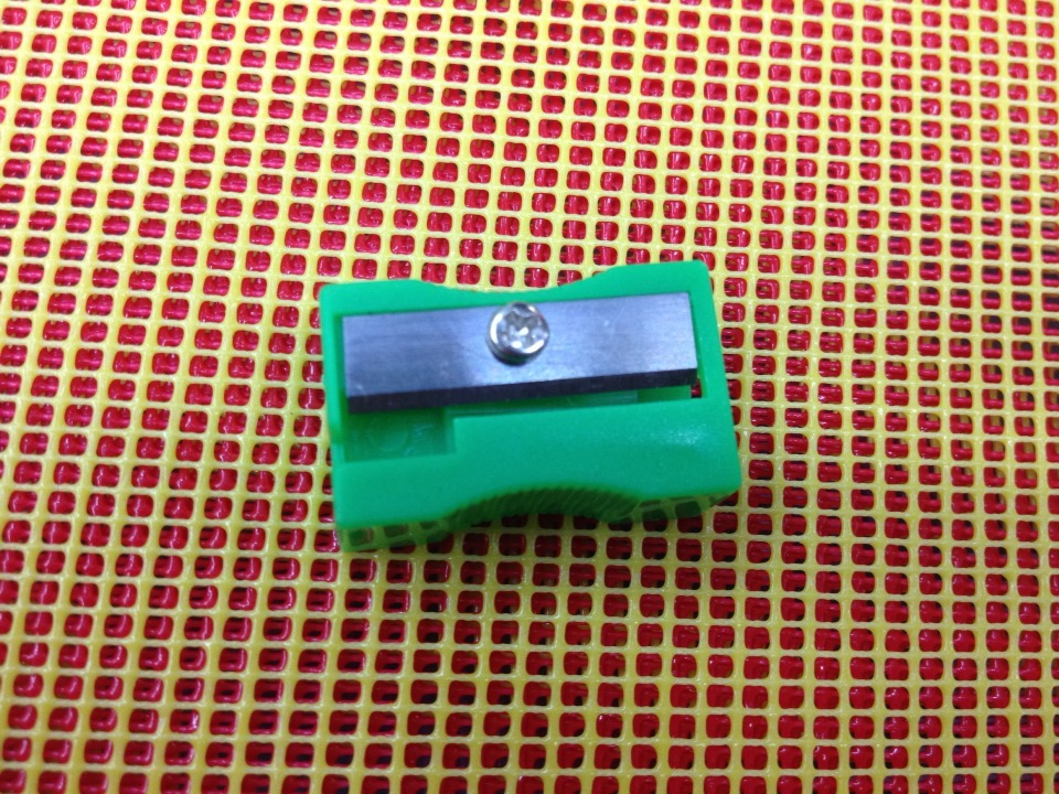 Simple compact pencil sharpener geometry single hole pencil sharpener candy color sharpener Simple compact pencil sharpener geometry single hole pencil sharpener candy color sharpener