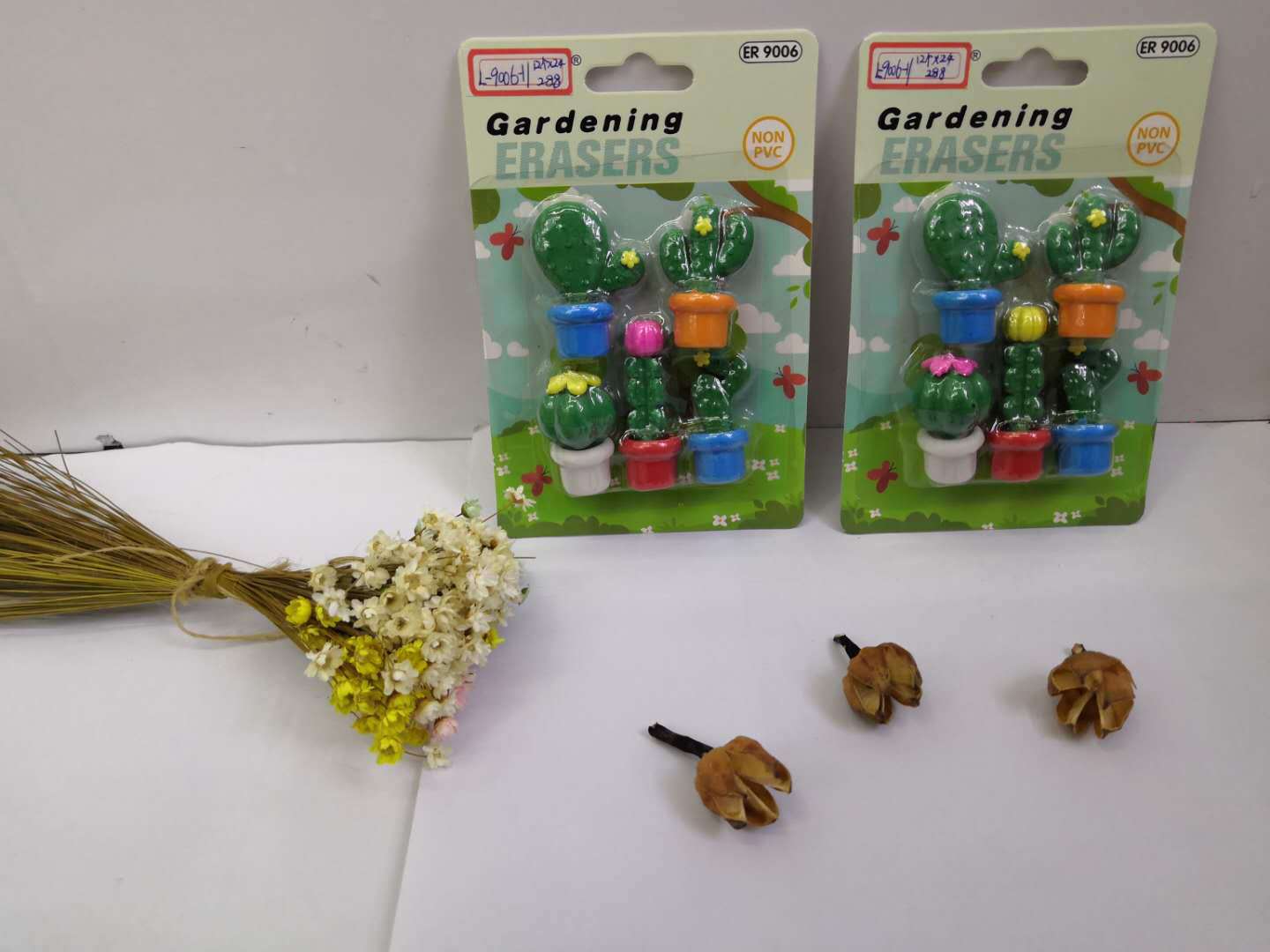 Creative Cute Cartoon Cactus Card Eraser Student School Supplies Eraser Factory Direct Sales Creative Cute Cartoon Cactus Card Eraser Student School Supplies Eraser Factory Direct Sales
