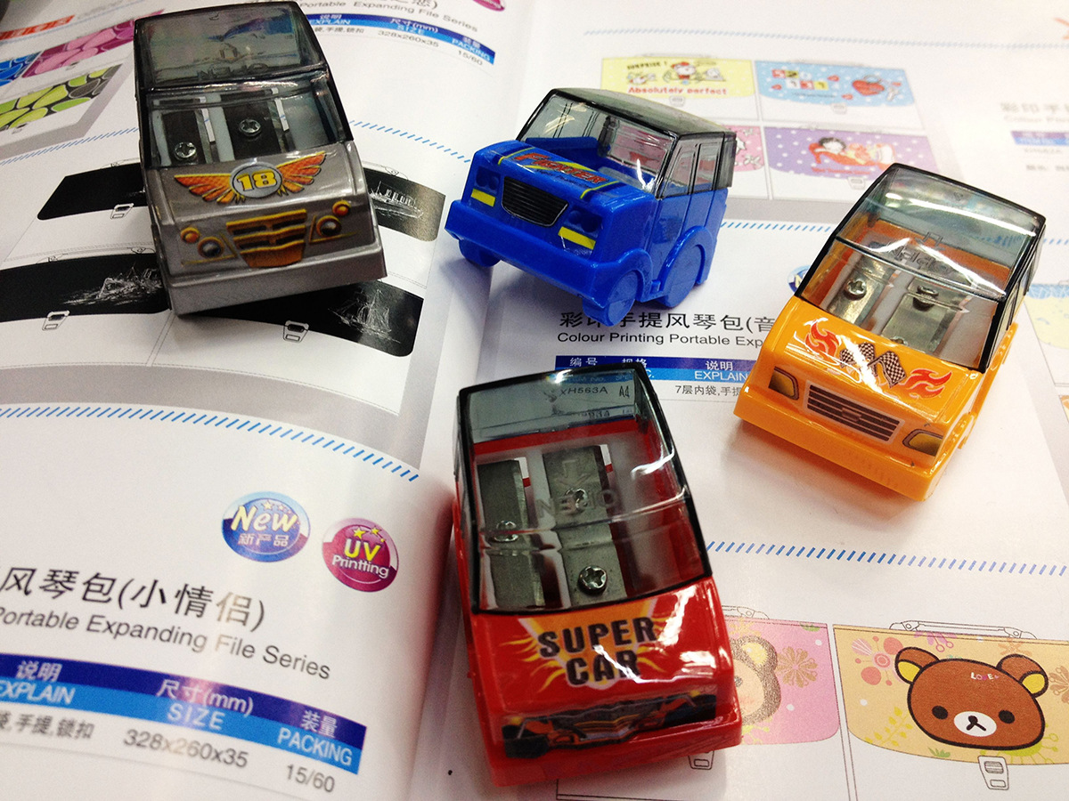 Automobile pencil sharpener supplies manufacturers of direct-sale clamshell automobile pencil sharpener pencil sharpener