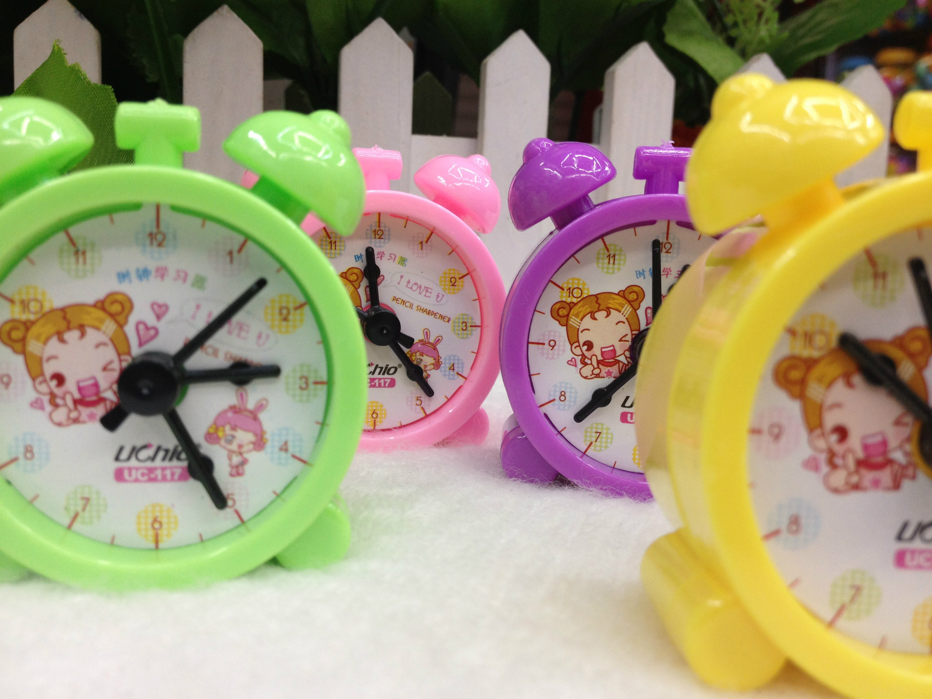 Clock style pencil sharpener candy color plastic pencil sharpener manual double hole pencil sharpener Clock style pencil sharpener candy color plastic pencil sharpener manual double hole pencil sharpener