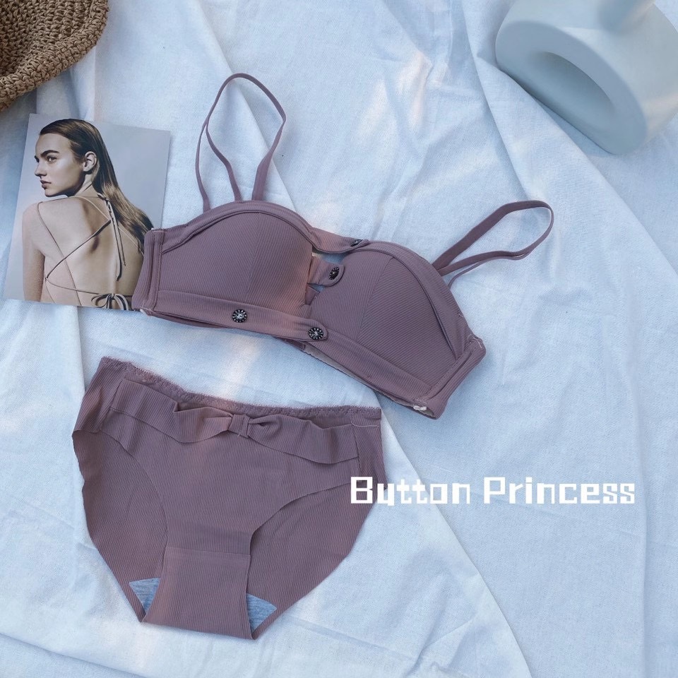 Button Girl Deep V-neck Hollow-out Underwear Comfortable Seamless Wireless Push up Adjustable Push up Accessory Breast Push up Bra Button Girl Deep V-neck Hollow-out Underwear Comfortable Seamless Wireless Push up Adjustable Push up Accessory Breast Push up Bra