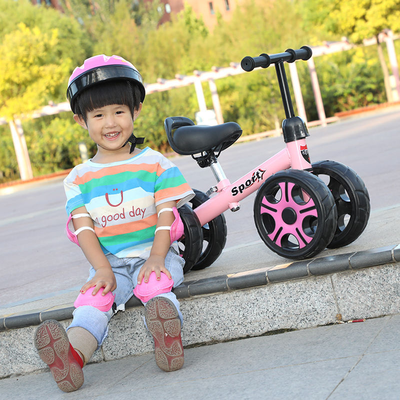 Children's Four-Wheel Scooter Balance Car No Pedal 1-3 Years Old Infant Sliding Scooter Bicycle Luge Children's Four-Wheel Scooter Balance Car No Pedal 1-3 Years Old Infant Sliding Scooter Bicycle Luge