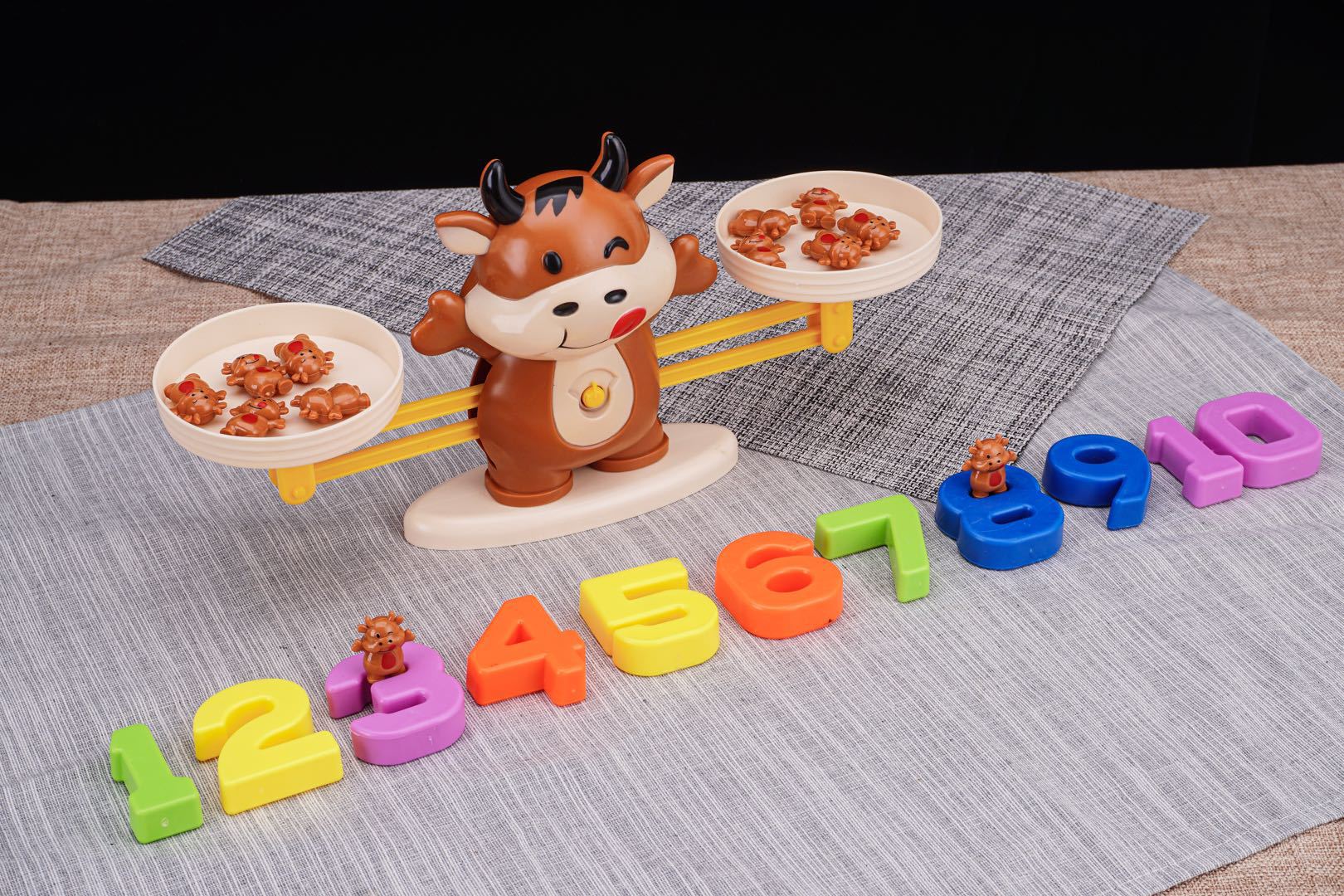 Early Education Balance Frog Digital Enlightenment Addition and Subtraction Balance Monkey Toy One Piece Dropshipping Early Education Balance Frog Digital Enlightenment Addition and Subtraction Balance Monkey Toy One Piece Dropshipping