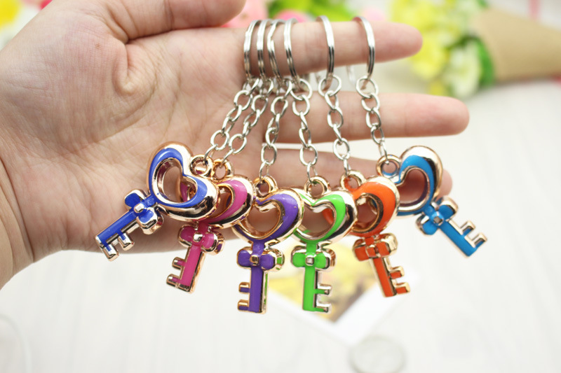 Factory Direct Sales Creative Cute Small Gift Exquisite Acrylic Love Key Key Chain Mobile Phone Pendant Wholesale Factory Direct Sales Creative Cute Small Gift Exquisite Acrylic Love Key Key Chain Mobile Phone Pendant Wholesale