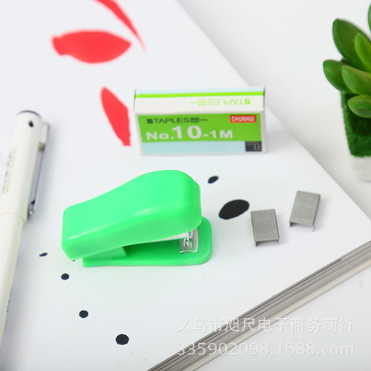 Bin bin stationery wholesale mini stapler Portable home office stapler kit Bin bin stationery wholesale mini stapler Portable home office stapler kit