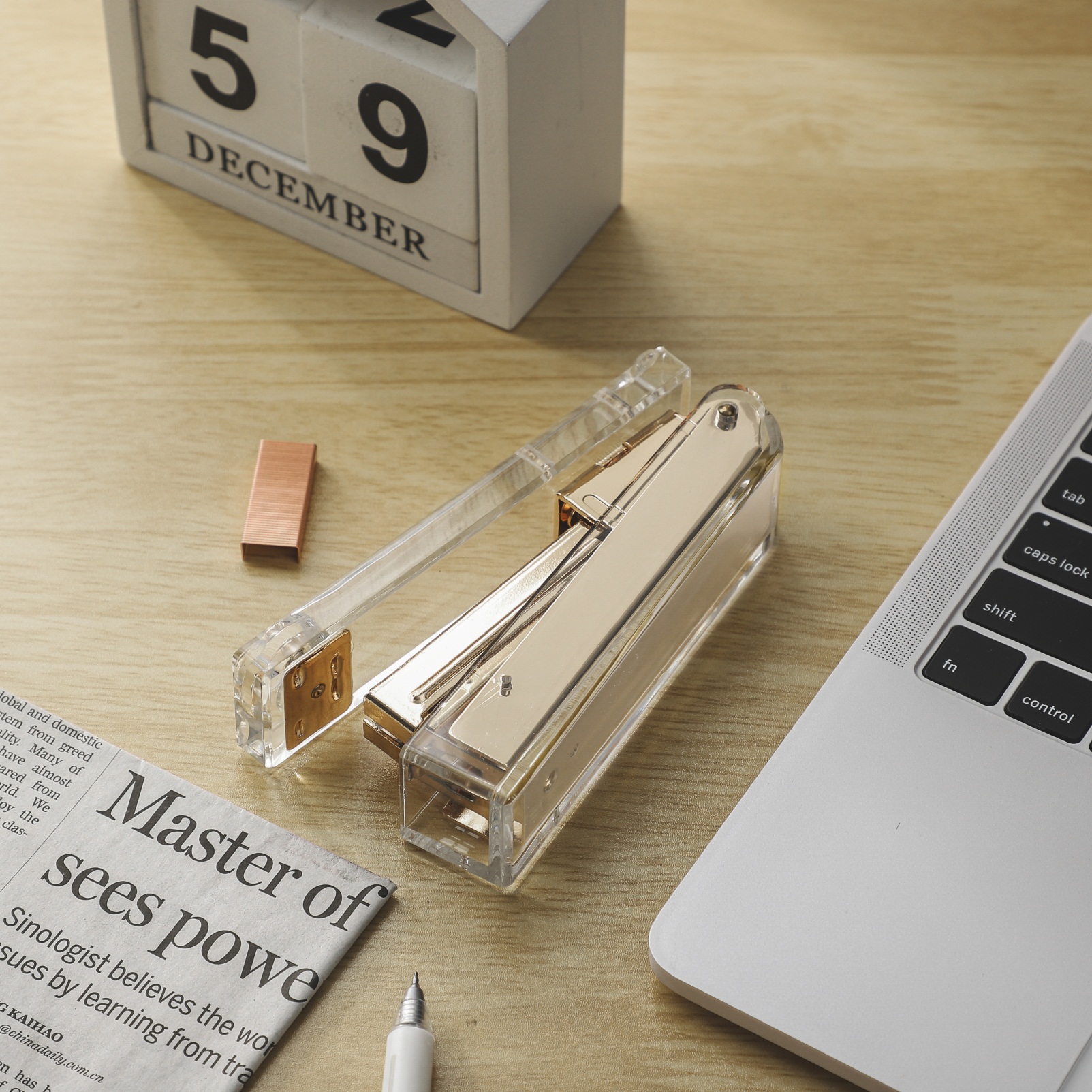 Factory Direct Sales Acrylic Stapler Acrylic Office Supplies