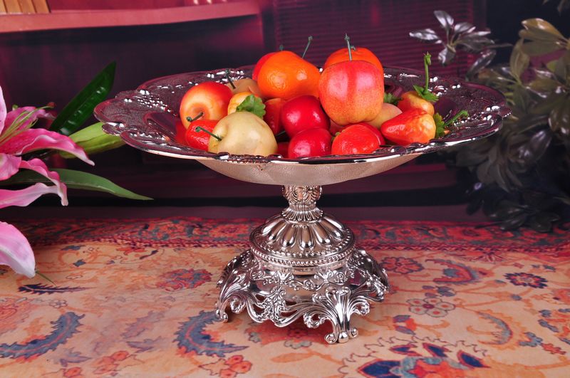 Vintage fine zinc alloy silver home decor creative fashion plate crafts Vintage fine zinc alloy silver home decor creative fashion plate crafts